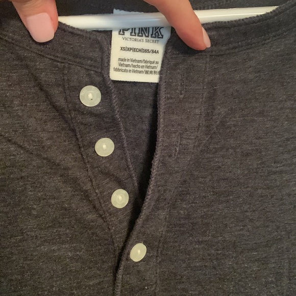 Victoria’s Secret PINK Henley Top - Picture 2 of 4
